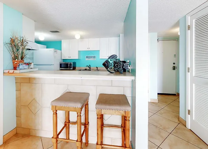 Two-story Gulf-front With A Pool Wifi Washer Dryer & Ac