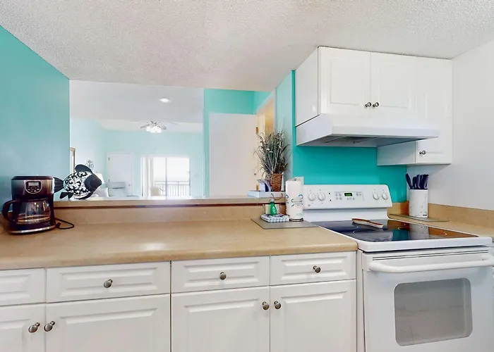 Two-story Gulf-front With A Pool Wifi Washer Dryer & Ac