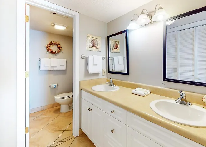 Two-story Gulf-front With A Pool Wifi Washer Dryer & Ac