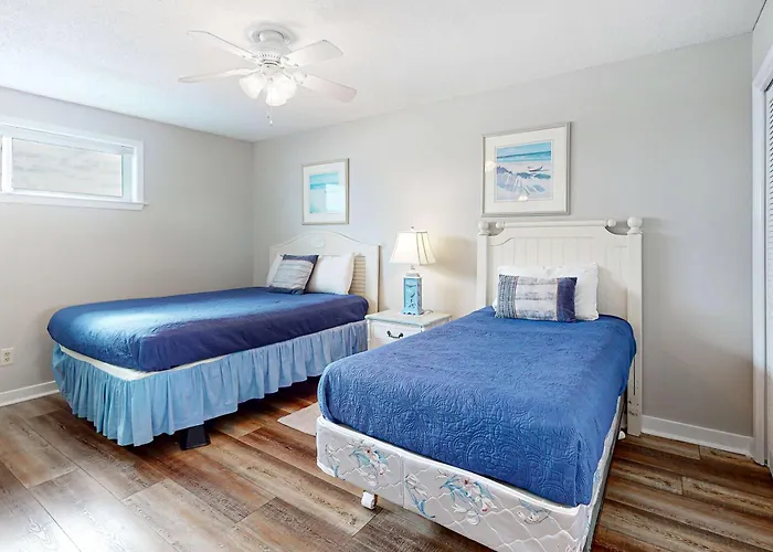 Two-story Gulf-front With A Pool Wifi Washer Dryer & Ac