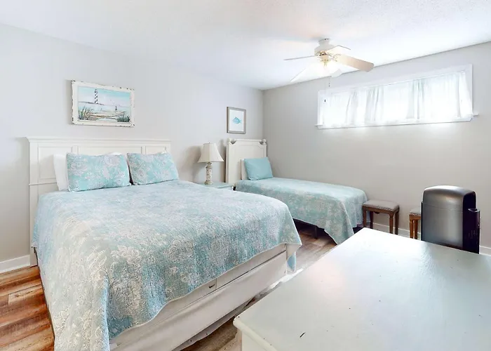 Two-story Gulf-front With A Pool Wifi Washer Dryer & Ac *