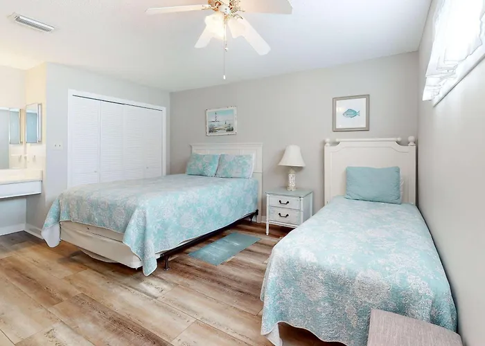 Two-story Gulf-front With A Pool Wifi Washer Dryer & Ac Apartment Gulf Shores